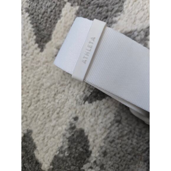 Athleta Recycled Polyester Crossbody Bag Green White Adjustable Strap NWOT - Picture 7 of 10